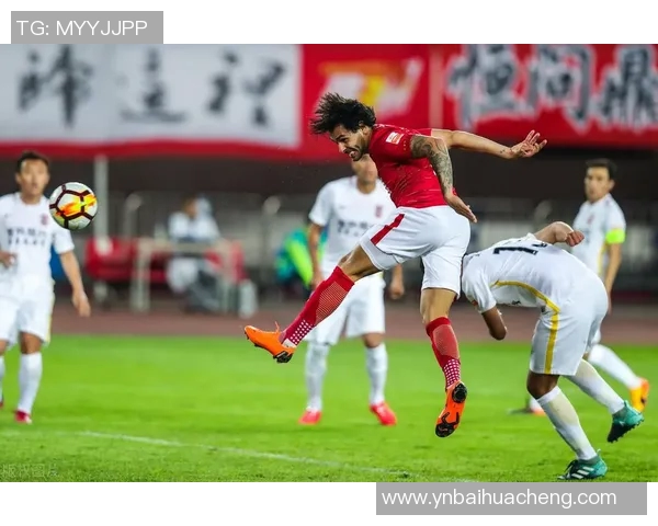 广州篮球队整体表现分析:压制对手与失误的双重影响探讨 广州篮球队整体表现分析:压制对手与失误的双重影响探讨