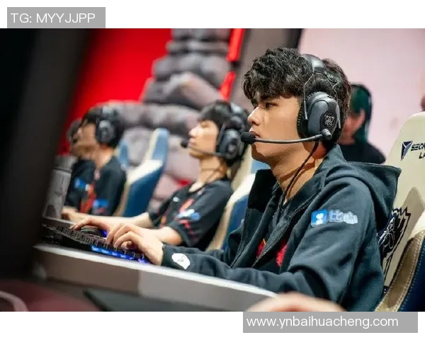 深入探讨FPX团队协作的优势与挑战及其对比赛表现的影响分析 深入探讨FPX团队协作的优势与挑战及其对比赛表现的影响分析