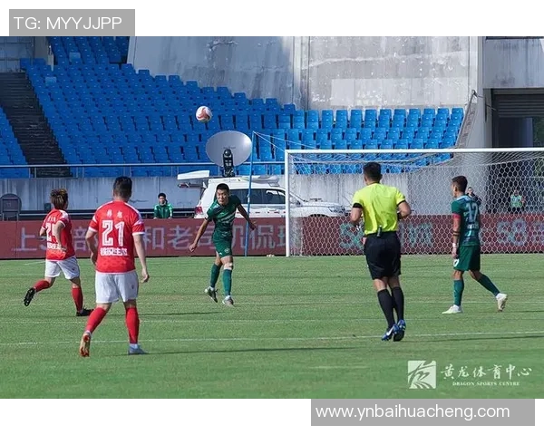 卓尔与梅县铁汉激战正酣比分揭晓引发球迷热议