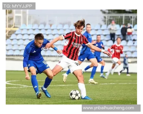意大利与法国U19青年队激战正酣谁将赢得这场青春对决 意大利与法国U19青年队激战正酣谁将赢得这场青春对决